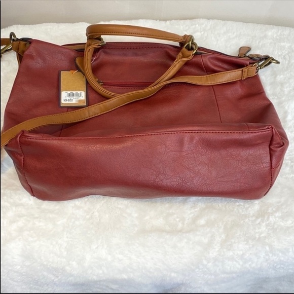 GH Bass Burgundy Faux Leather Purse - Picture 4 of 8